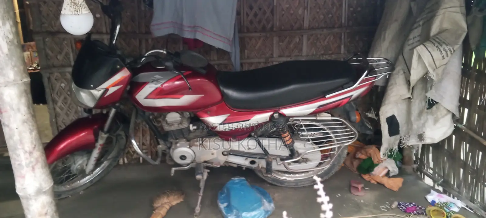 Bajaj CT 100 2018