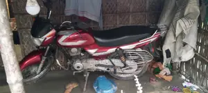 Bajaj CT 100 2018