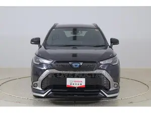 Toyota Corolla Cross Hybrid S pre order 2021