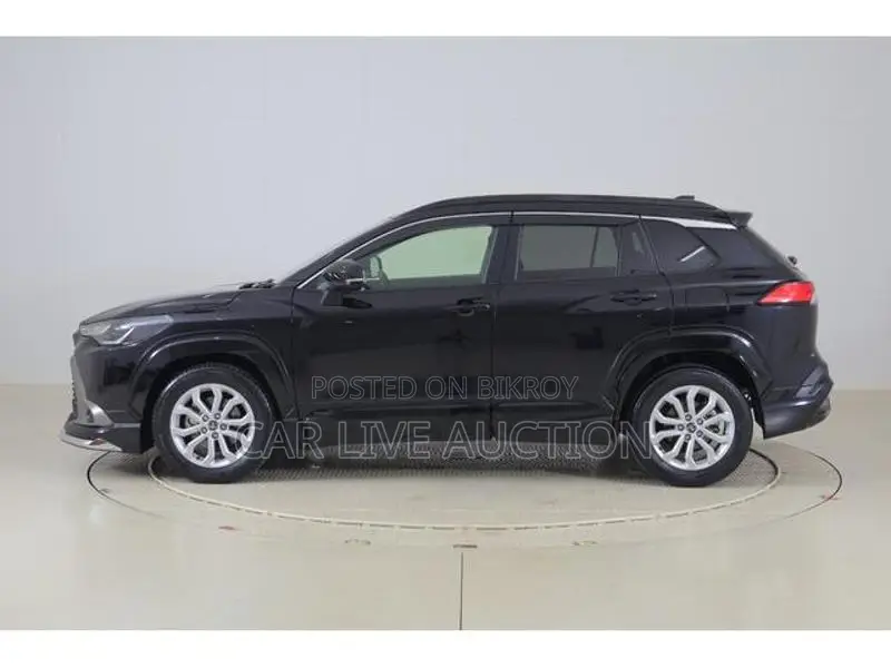 Toyota Corolla Cross Hybrid S pre order 2021