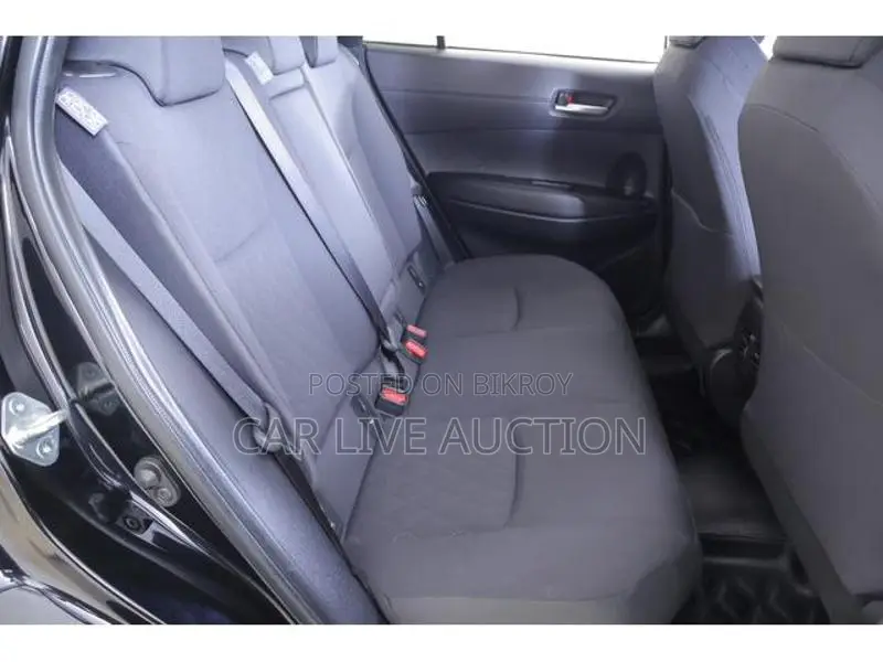 Toyota Corolla Cross Hybrid S pre order 2021