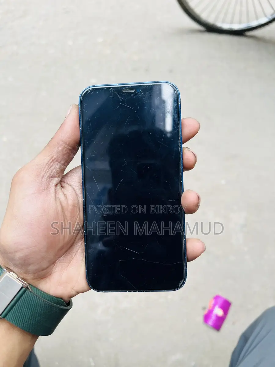 Apple iPhone 12 . (Used)