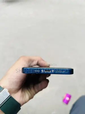 Apple iPhone 12 . (Used)