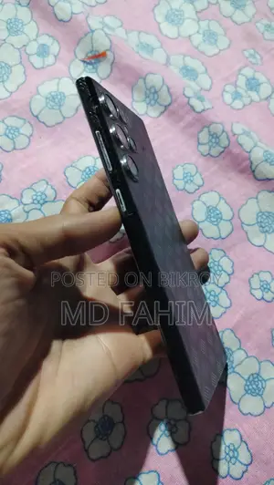 Samsung Galaxy S22 Ultra (Used)