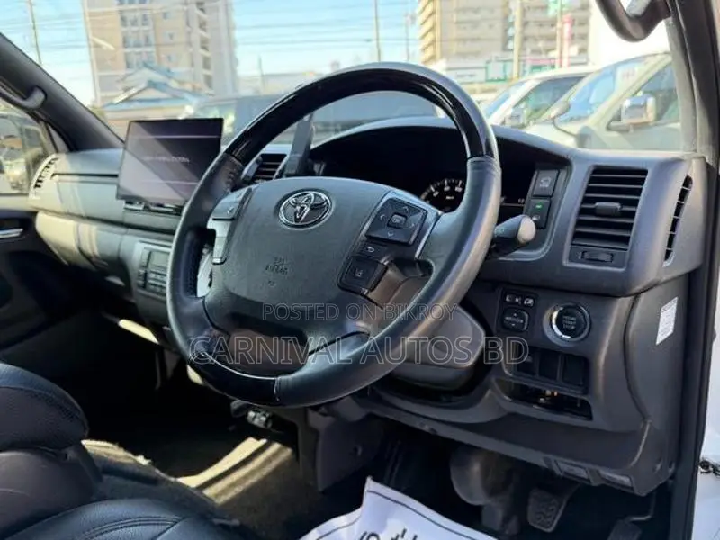 Toyota Hiace SUPER GL DARK PRIME 2021