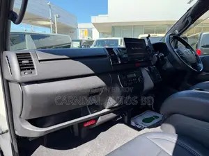 Toyota Hiace SUPER GL DARK PRIME 2021