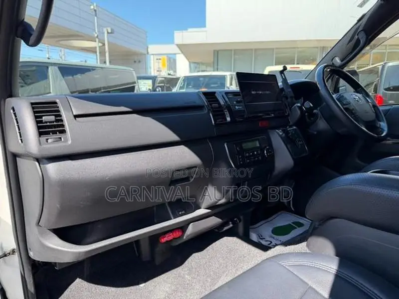 Toyota Hiace SUPER GL DARK PRIME 2021