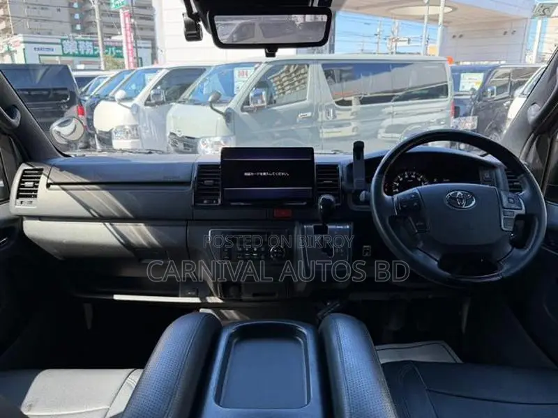 Toyota Hiace SUPER GL DARK PRIME 2021