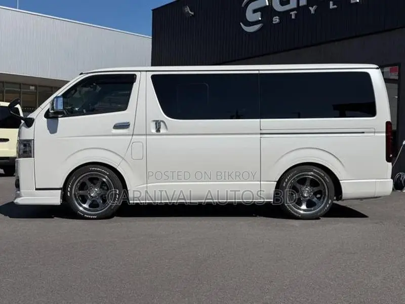 Toyota Hiace SUPER GL DARK PRIME 2021