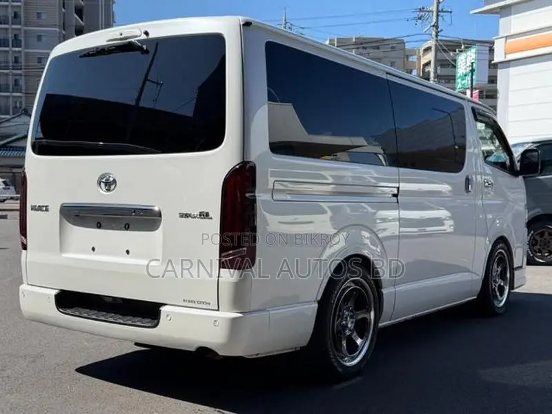 Toyota Hiace SUPER GL DARK PRIME 2021