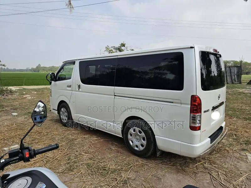 Toyota Hiace Super Gl 2022
