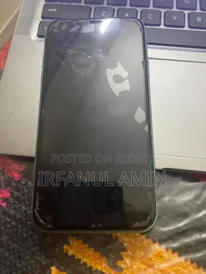 Apple iPhone 11 (Used)