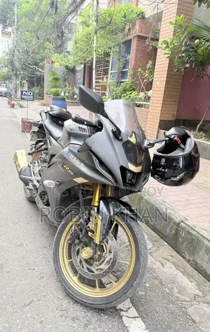 Yamaha R15 V4 2023