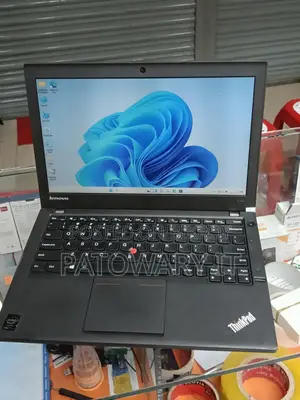 Lenovo Thinkpad X240 I7 4th Gen Ram 4gb, SSD 128gb Laptop.
