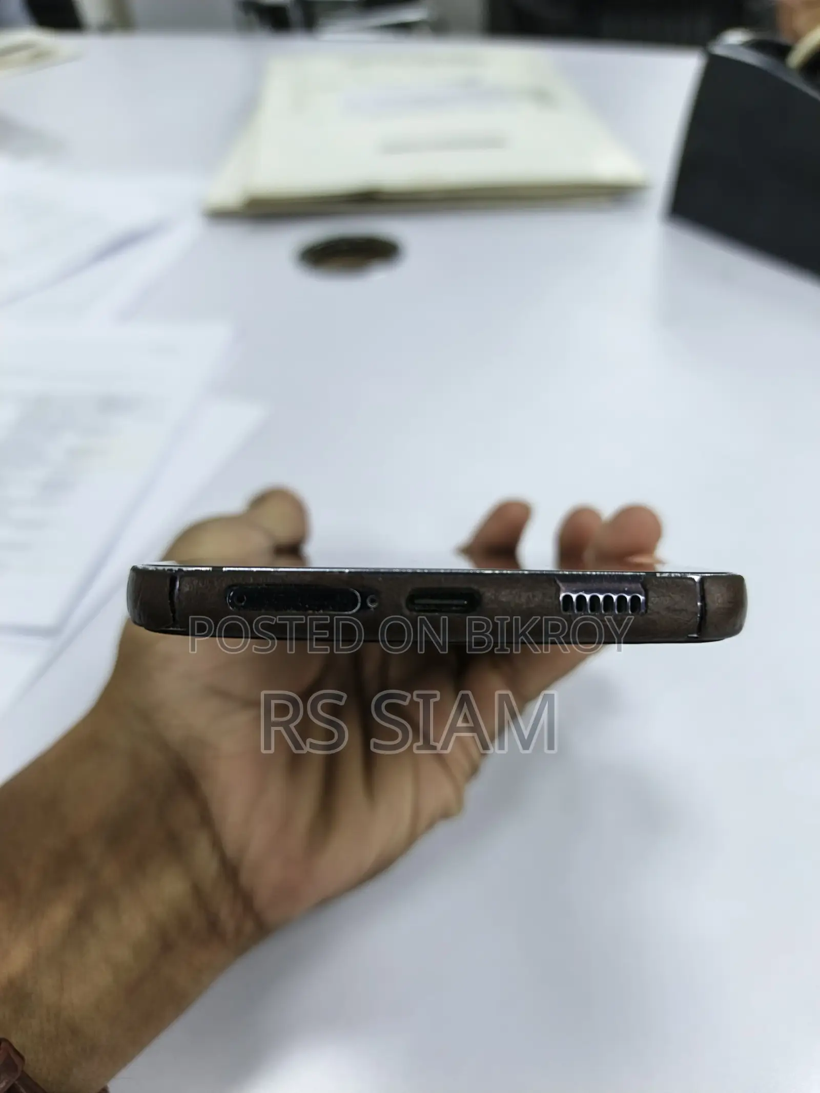 Samsung Galaxy S22 Plus (Used)