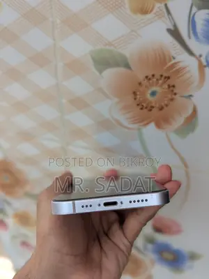 Apple iPhone 14 256GB (Used)