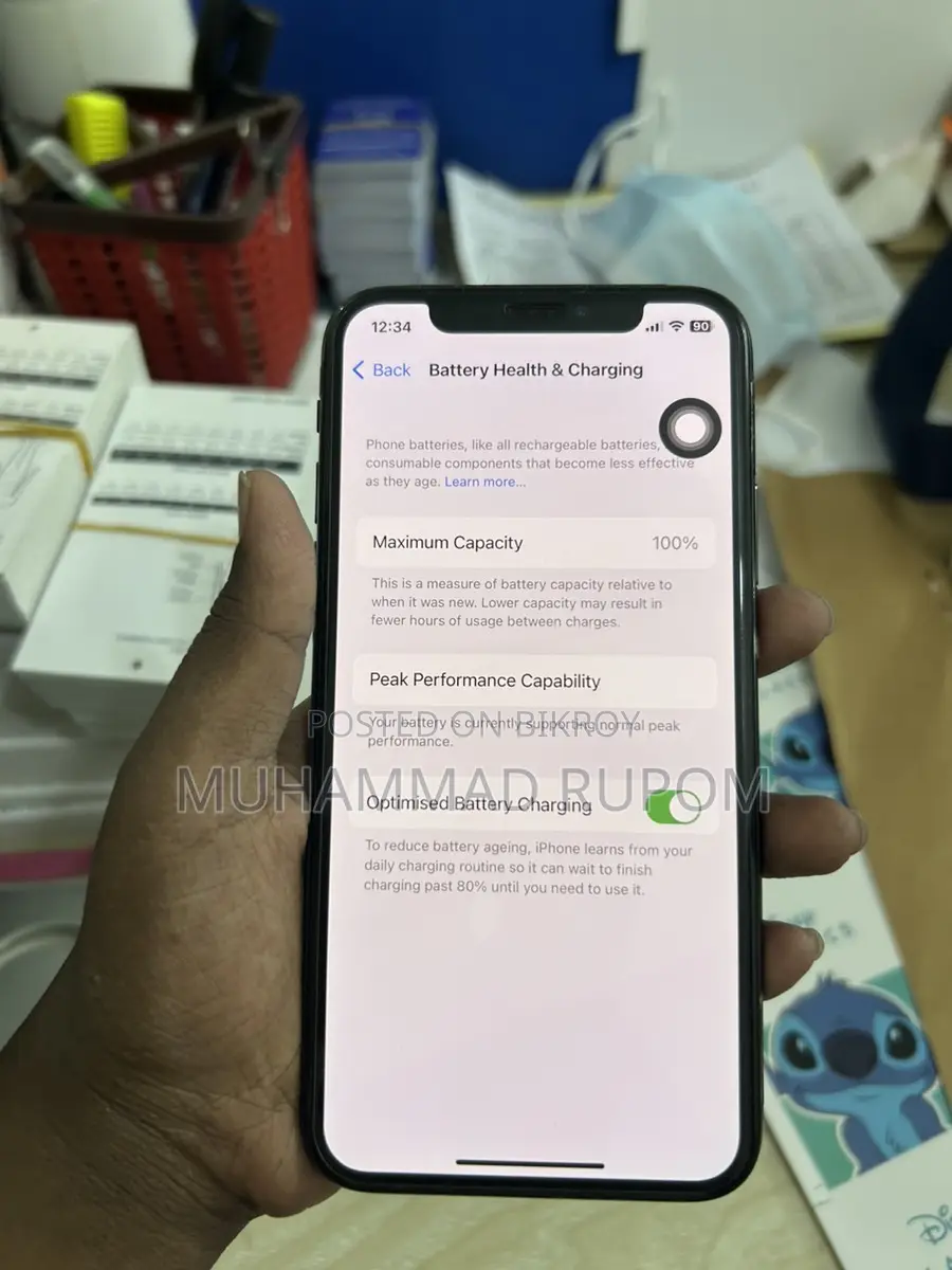 Apple iPhone X . (Used)