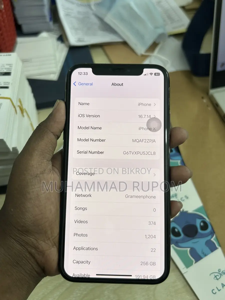 Apple iPhone X . (Used)