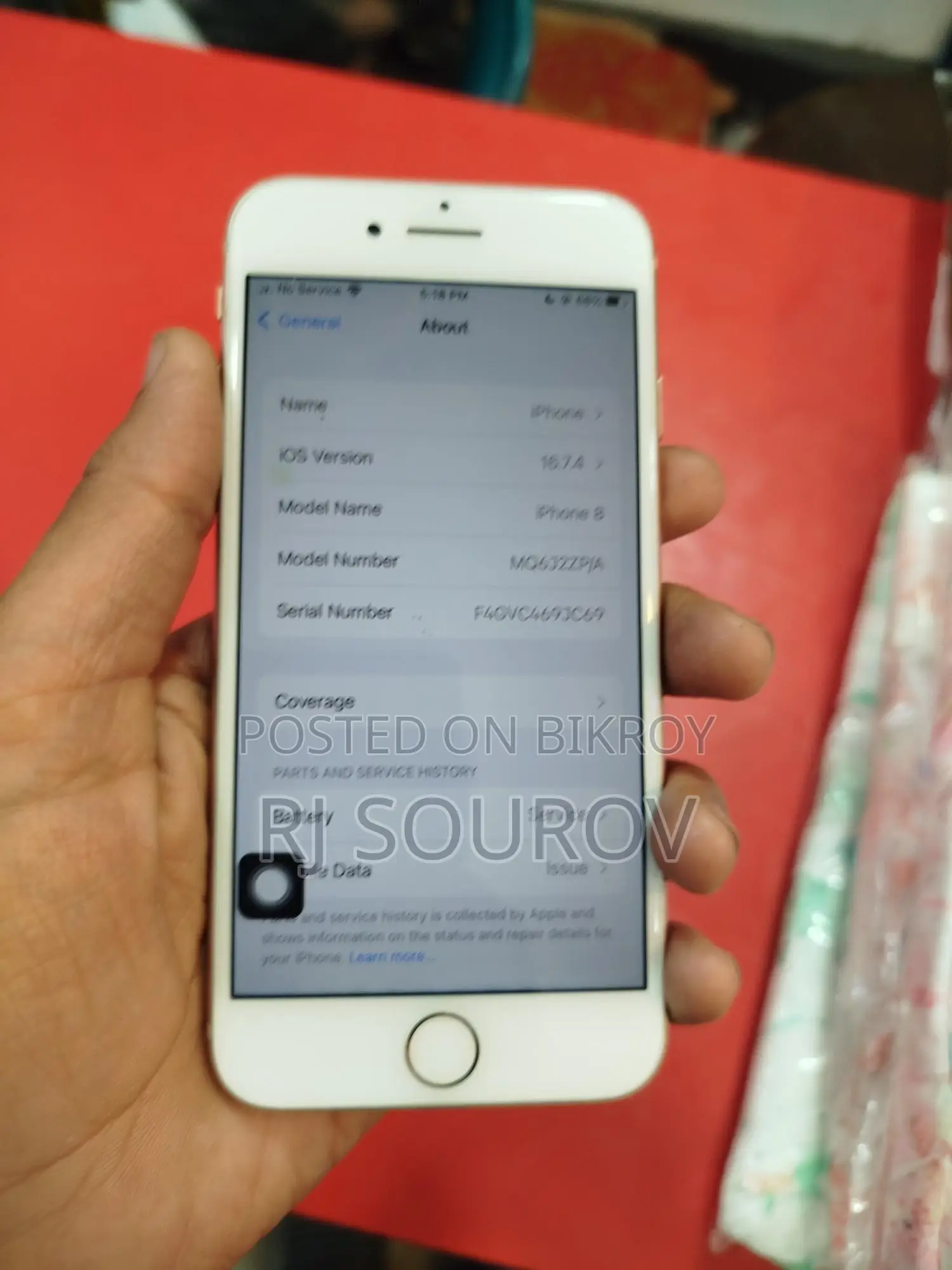 Apple iPhone 8 . (Used)