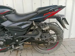Bajaj Pulsar 150 2022