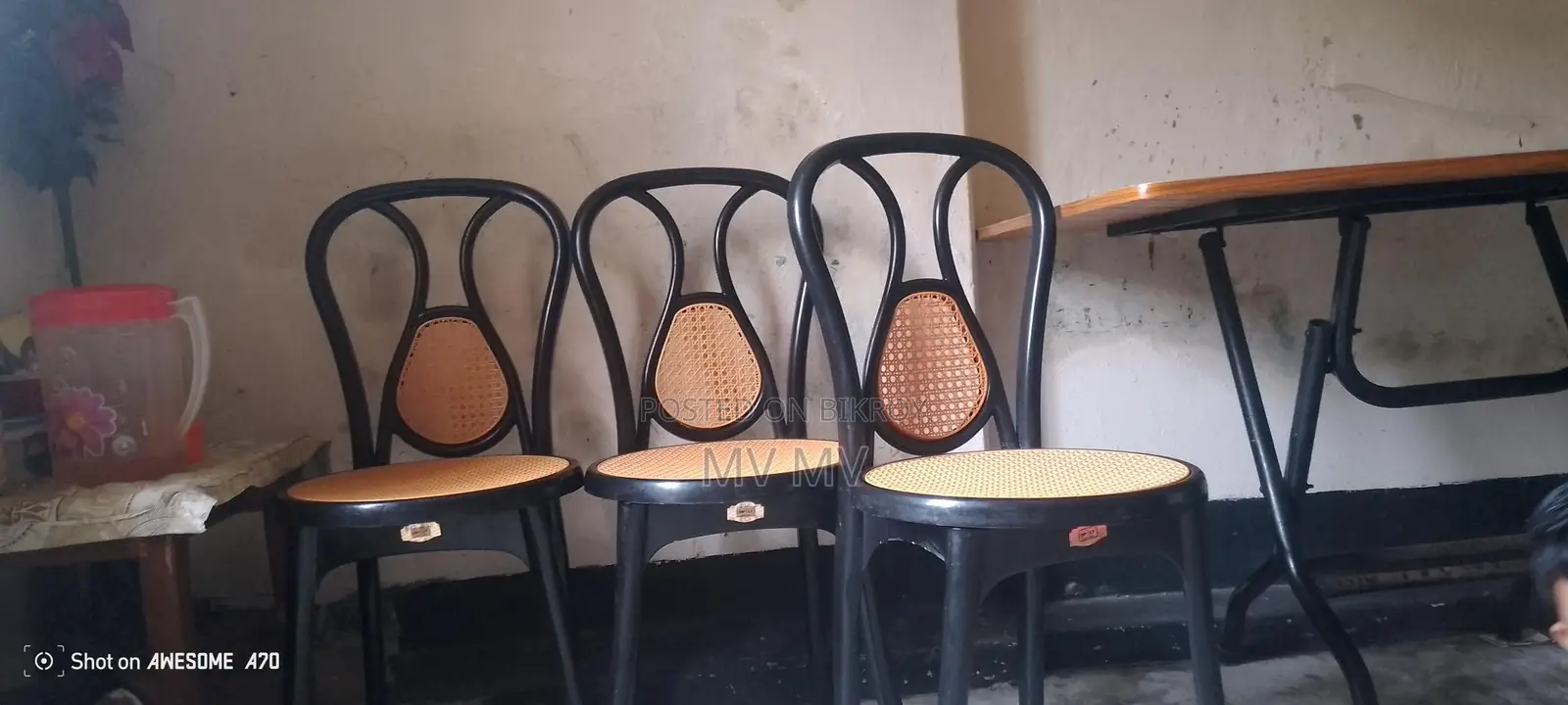 Dining Table for sale