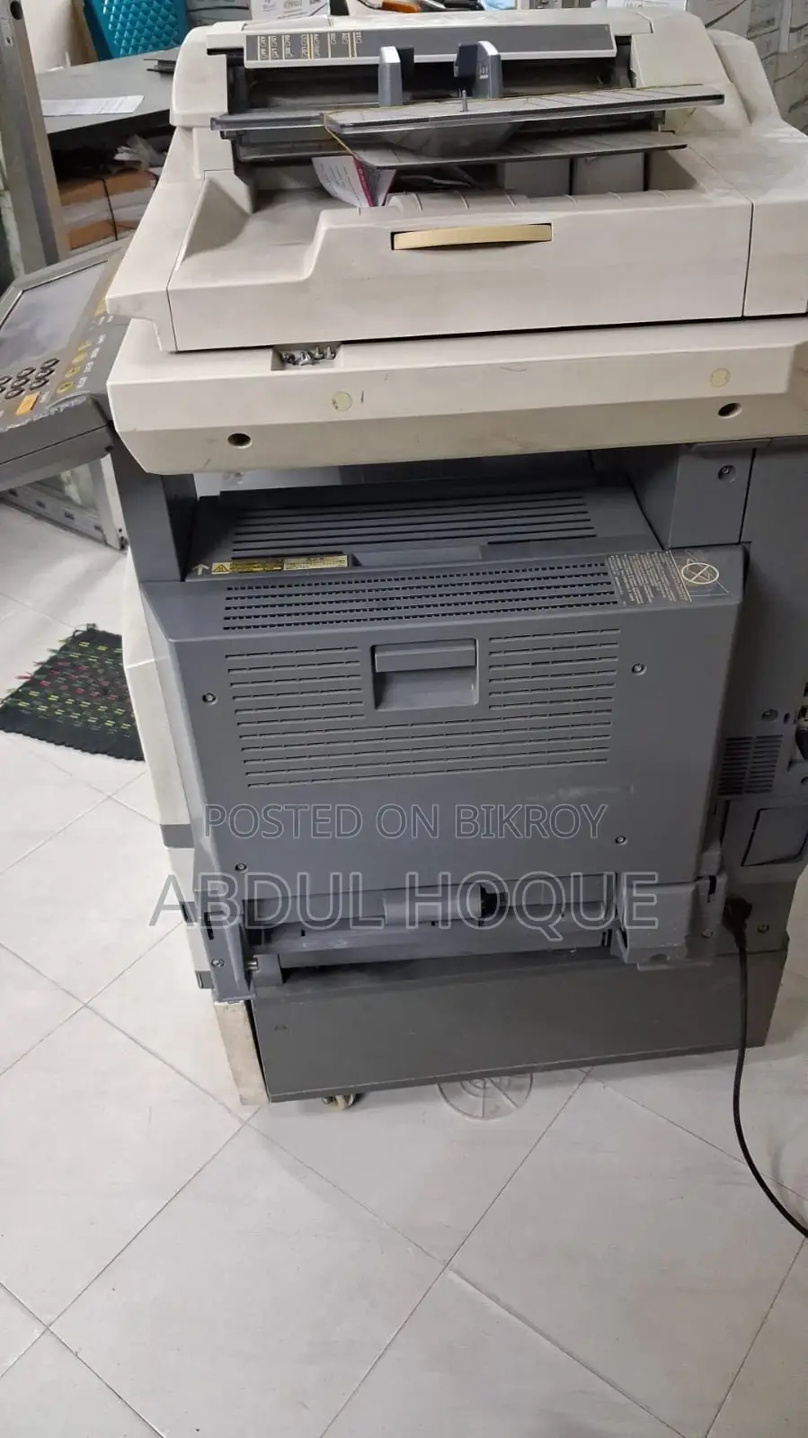 A running photocopier machine for sale