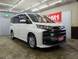 Toyota Noah Hybrid S-Z 4.5 2022