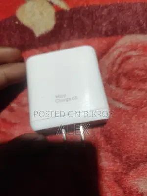 ওয়ানপ্লাস চার্জার