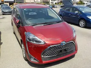 Toyota Sienta G. quru. 4/41 Km 2020