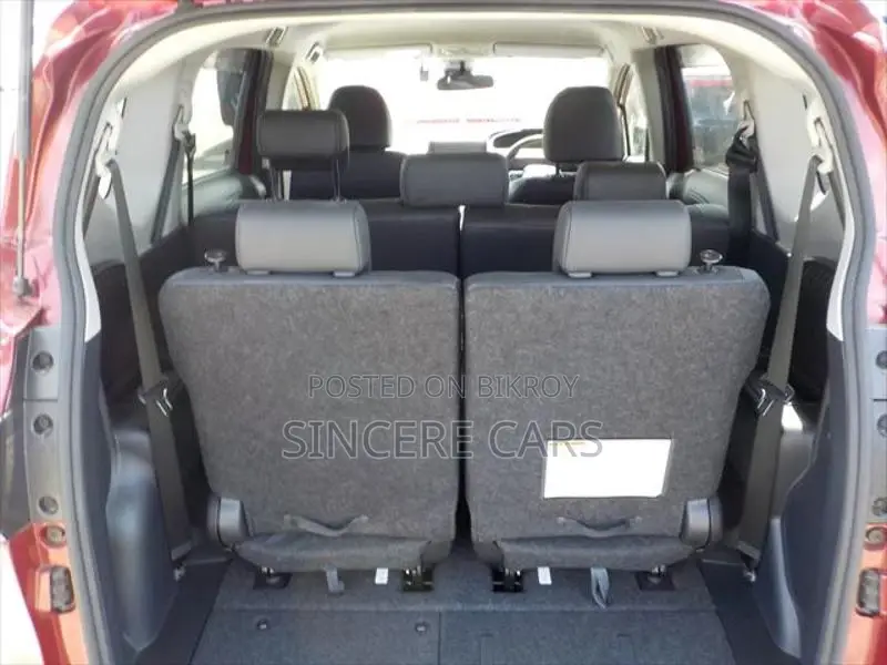 Toyota Sienta G. quru. 4/41 Km 2020
