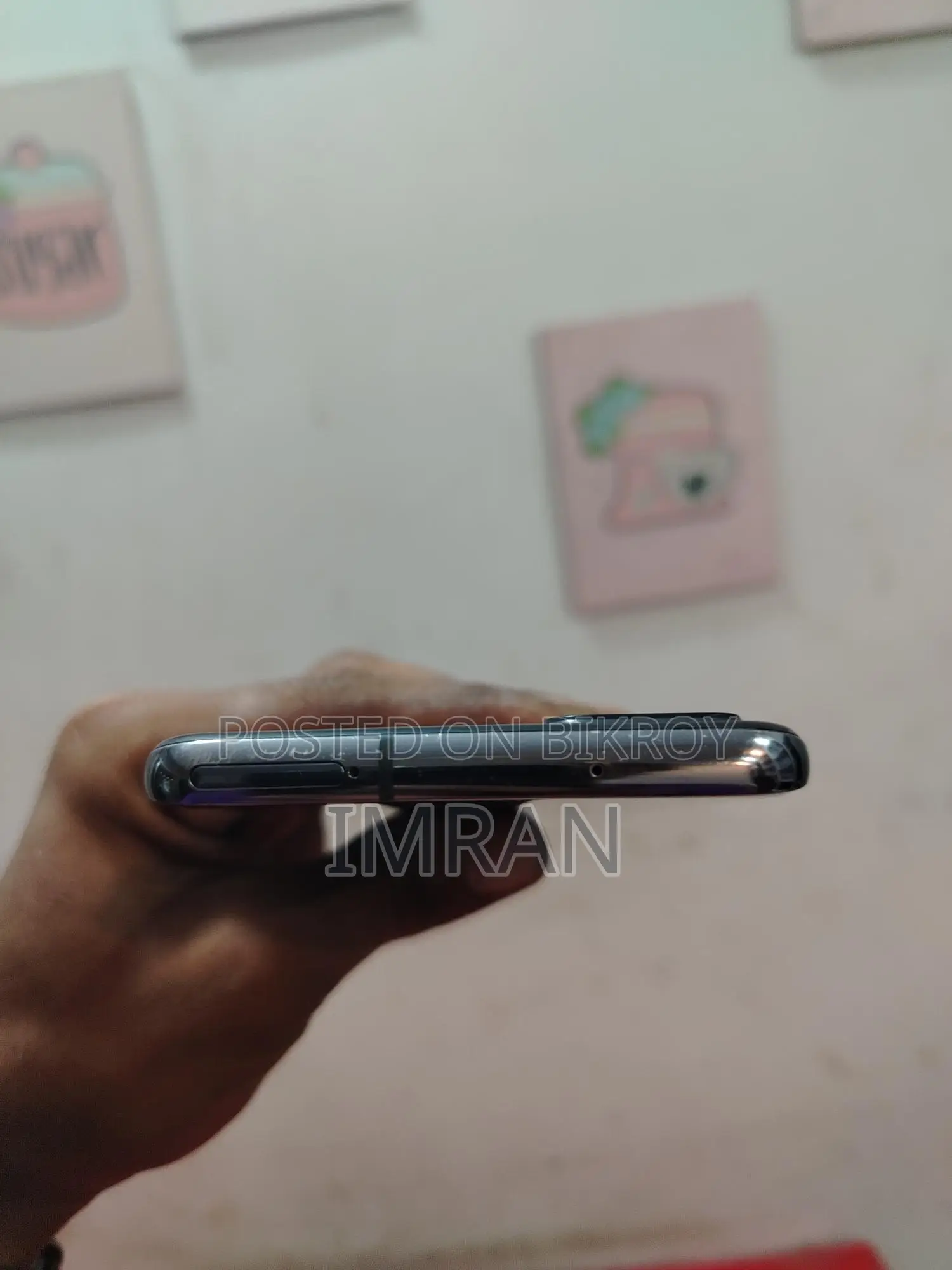 Samsung galaxy quantum 2 (Used)