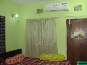 1 Fully Furnished Room Sublet Available