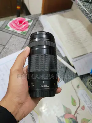 75-300mm Zoom Lens
