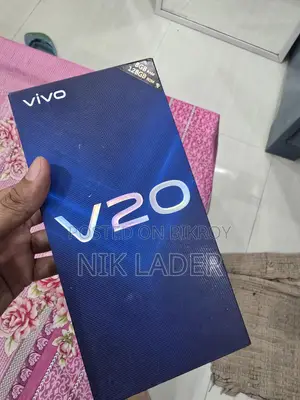 Vivo V20 . (Used)