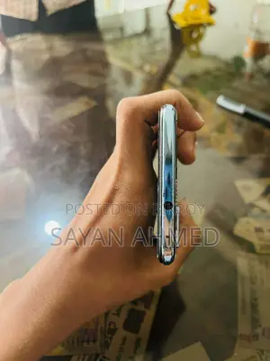 Vivo V21e (Used)