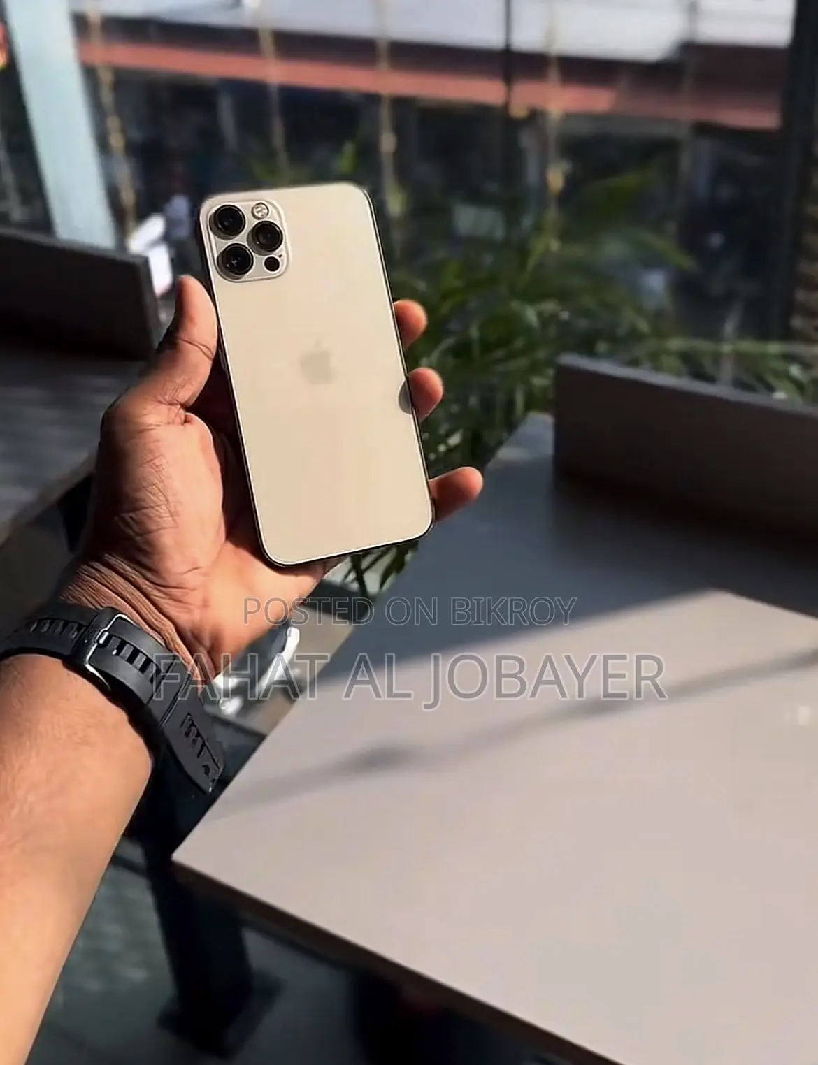 Apple iPhone 11 Pro . (Used)