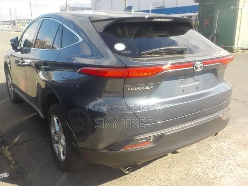 Toyota Harrier S- P-a-c-k-a-g-e 2022