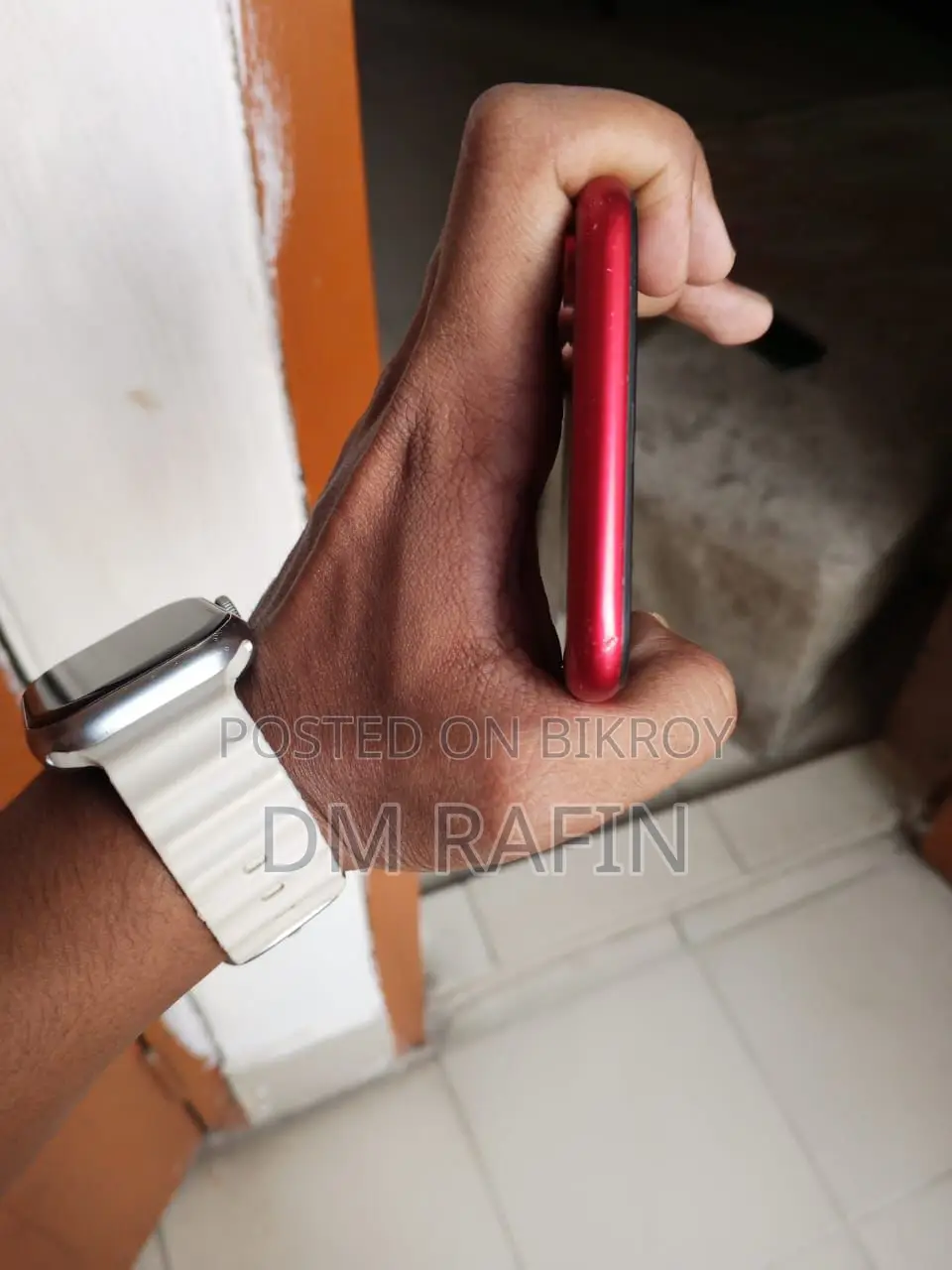 Apple iPhone XR (Used)
