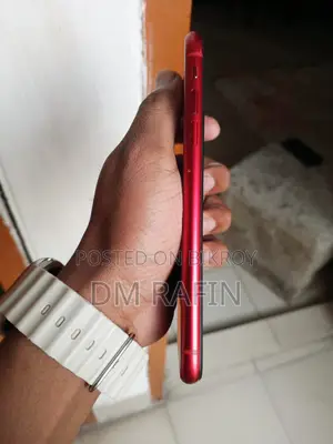 Apple iPhone XR (Used)