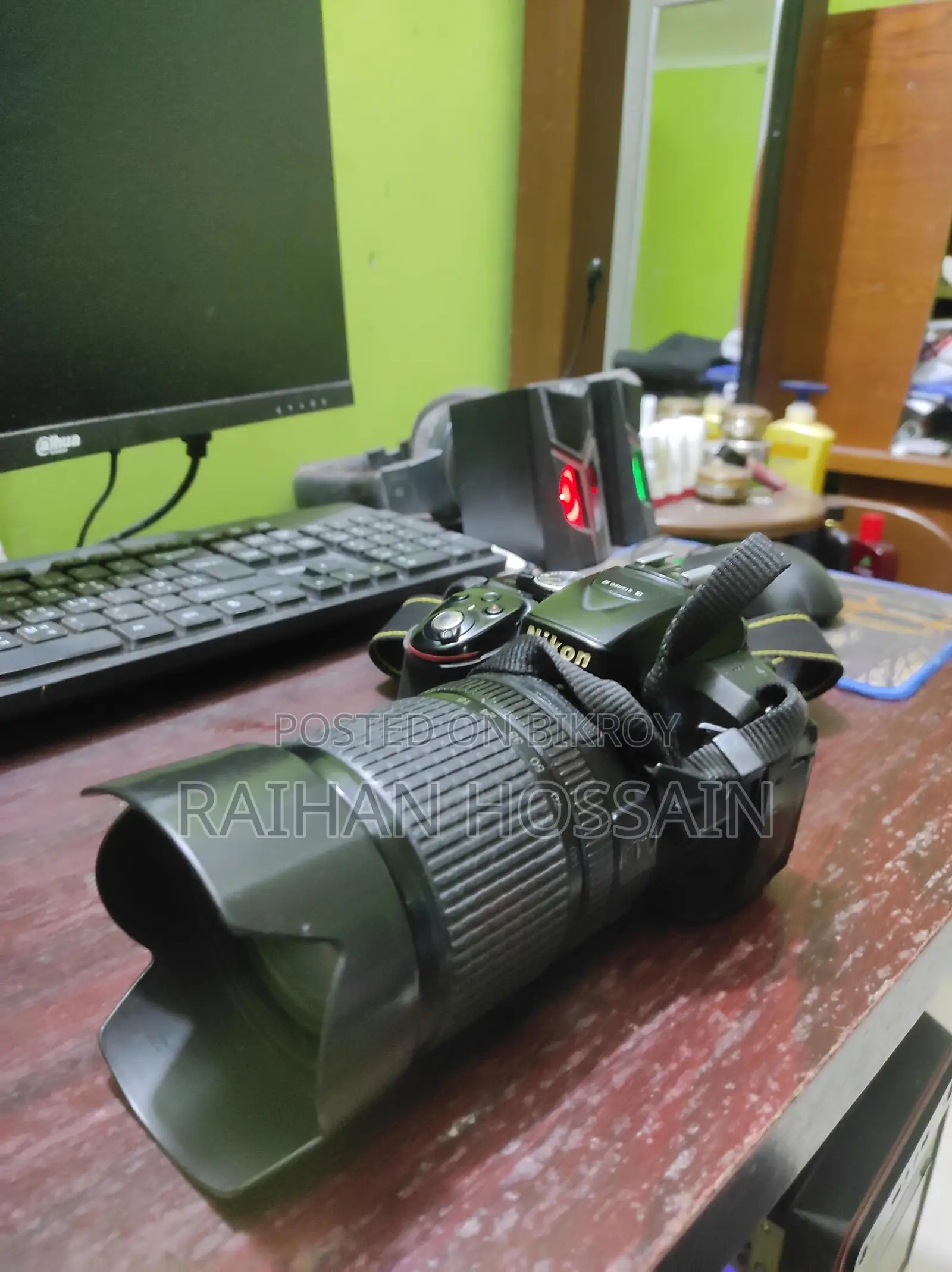 Used Nikon D5300 with 18-140mm Lens