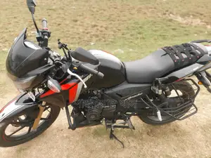 TVS Apache RTR 160 . 2022
