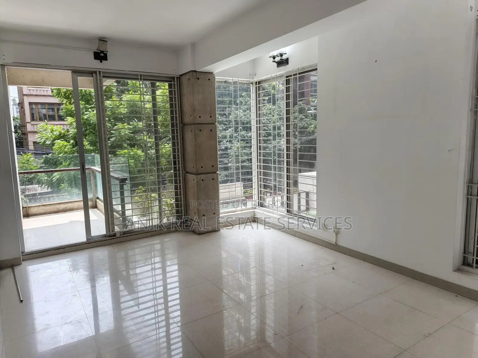 Good Quality 4200 Sft Un Farnised Flat Rent At Gulshan North