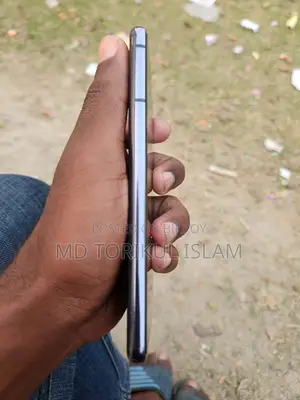 Samsung Galaxy S21 (Used)