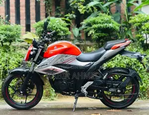 Suzuki Gixxer FI Disc Special Dual-Tone 2024