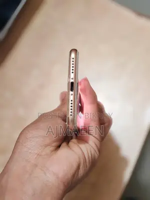 Apple iPhone 8 (Used)