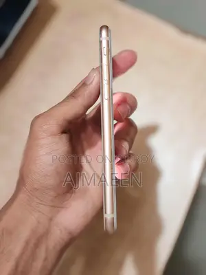 Apple iPhone 8 (Used)