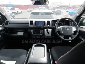 টয়োটা হাইএস সুপার জিএল সিলভার ২০২০