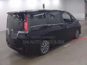 Toyota Esquire Petrol Gi 8 Seat 2021