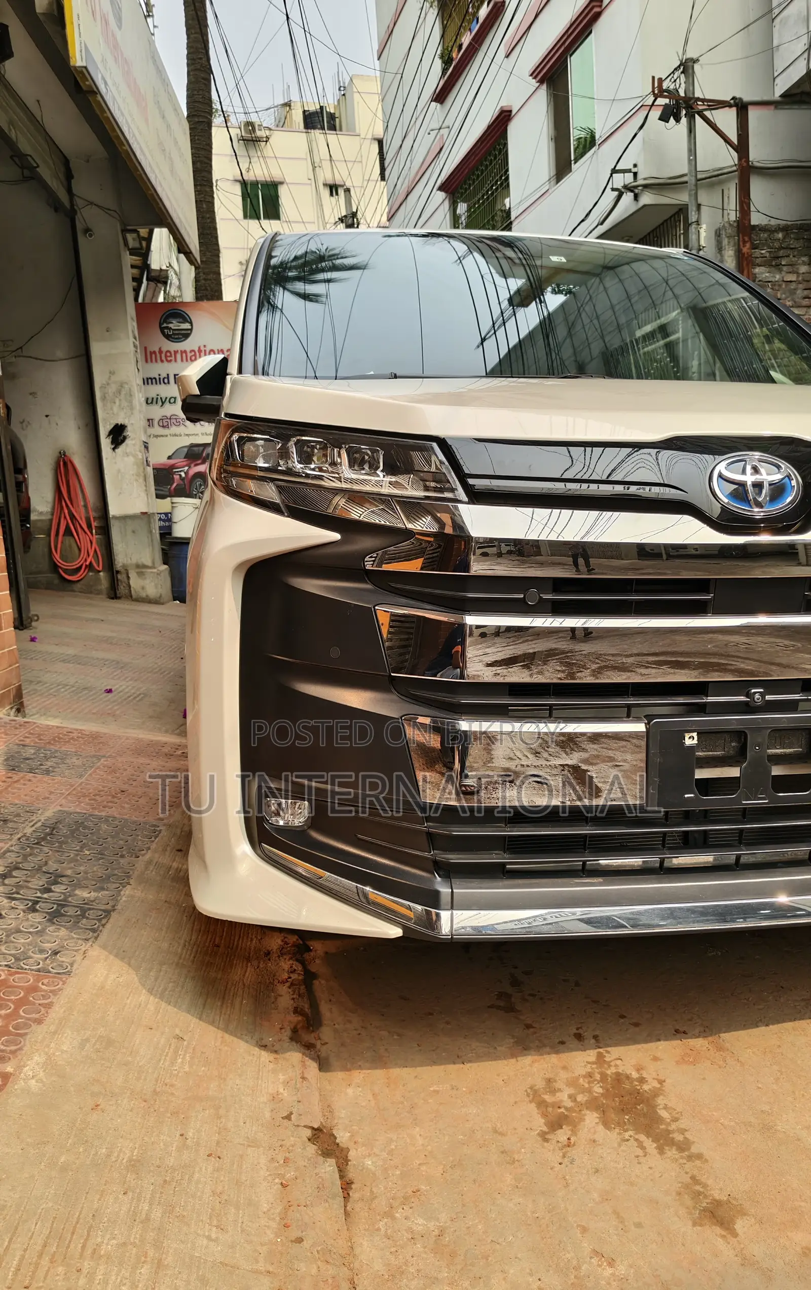 Toyota Noah SZ PACKAGE HV 2022