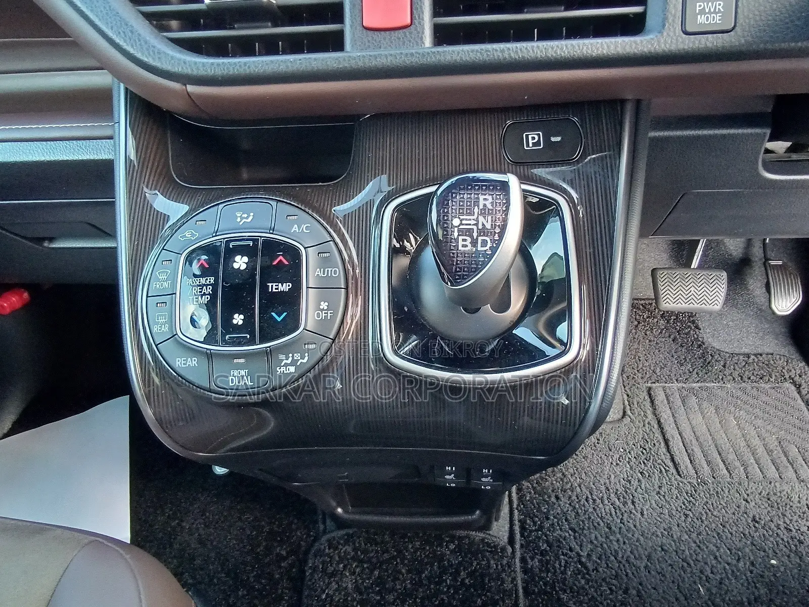 Toyota Esquire GI Premium 2020